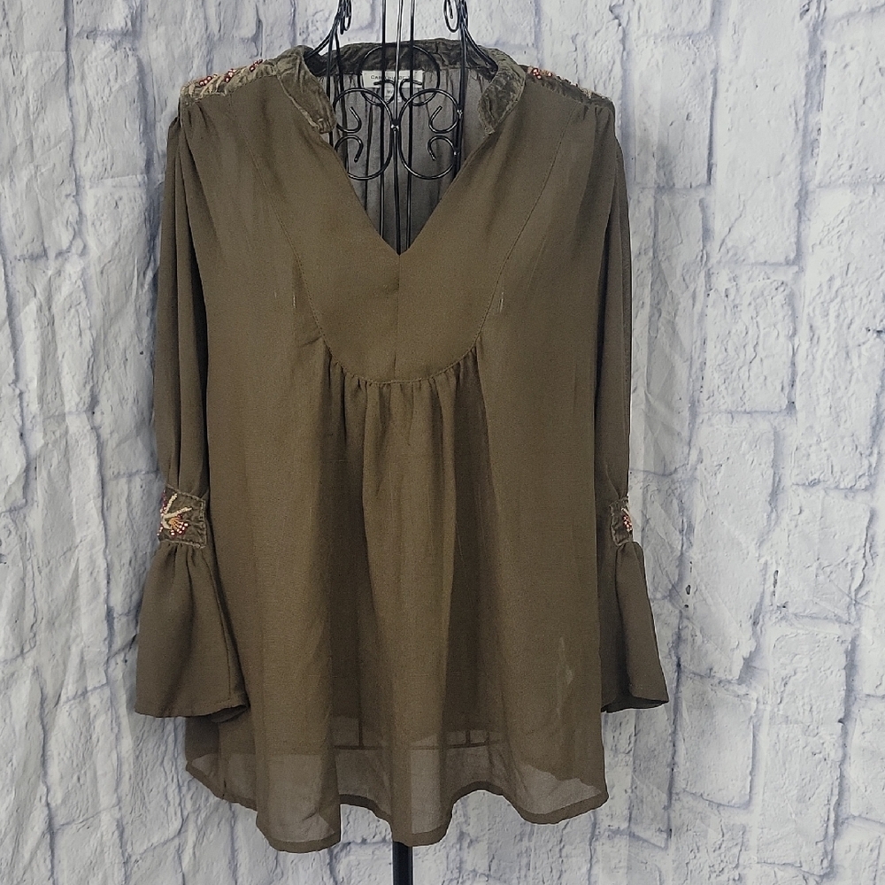 Carolina‎ Belle Semi Sheer Embroidered/Beaded Olive Green Blouse Medium